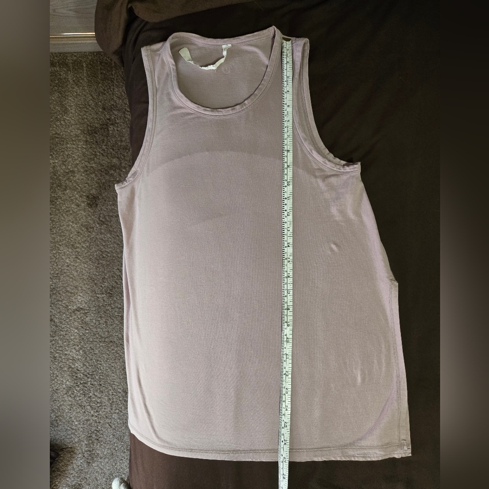 Lululemon Tank with side slits Size S - Picture 5 of 6